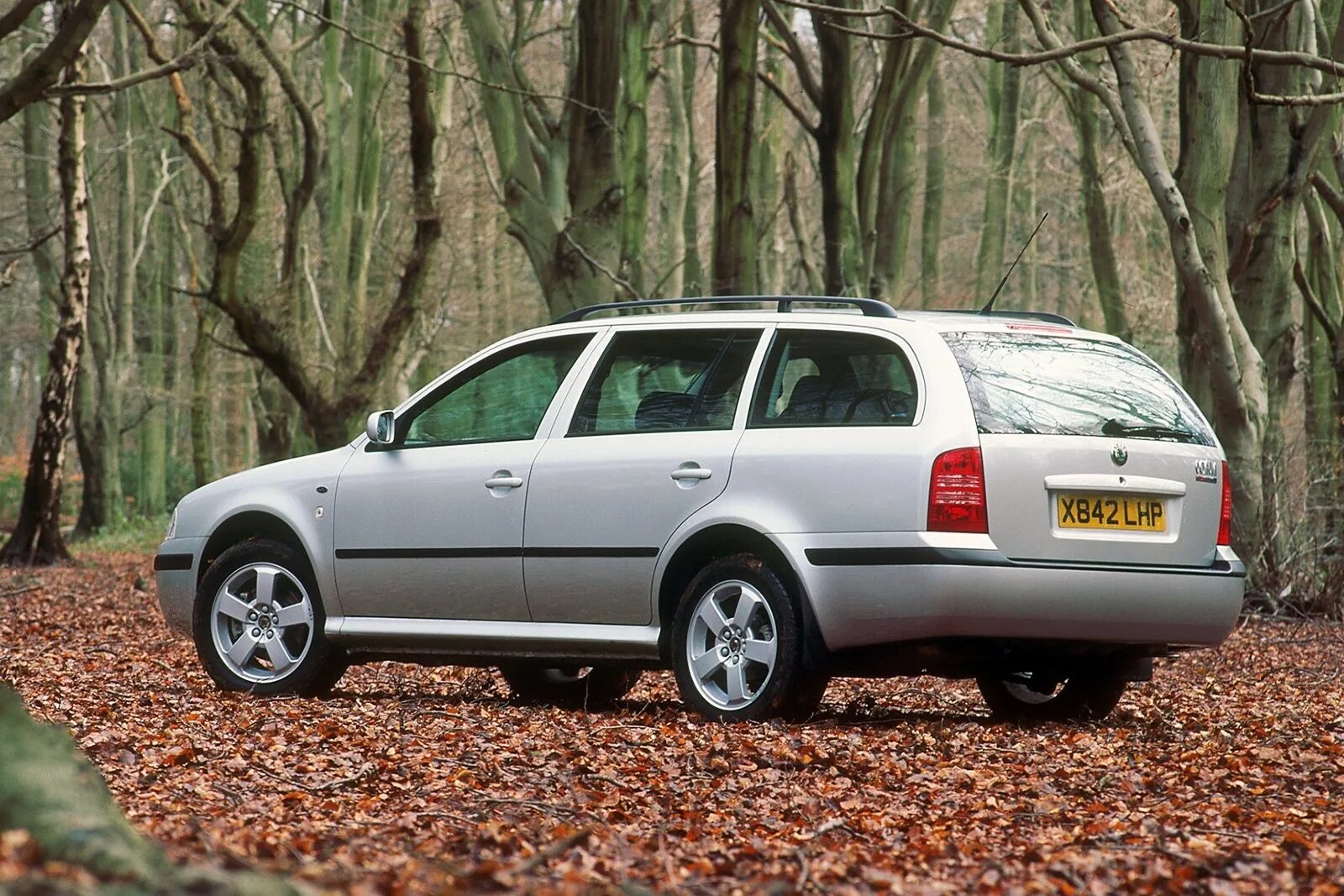 Шкода первого поколения. Skoda Octavia Tour 2001. Skoda Octavia Tour универсал. Skoda Octavia Combi 2000. Skoda Octavia a4 Combi.