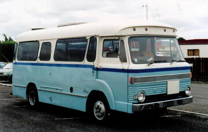 Автобус меркурий. Ford Bus 1950. Ford d 300. Ford Bus 1970. Ford Bus 1975 USA.