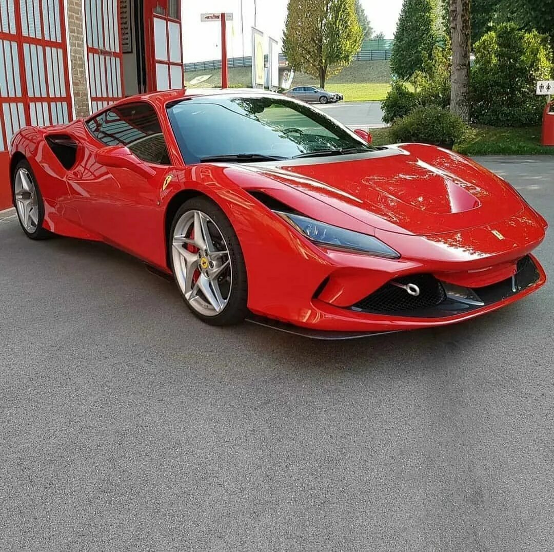 Ferrari 8. Феррари ф8. Феррари ф8 турбо. Феррари Трибуто. Ferrari f8 2022.