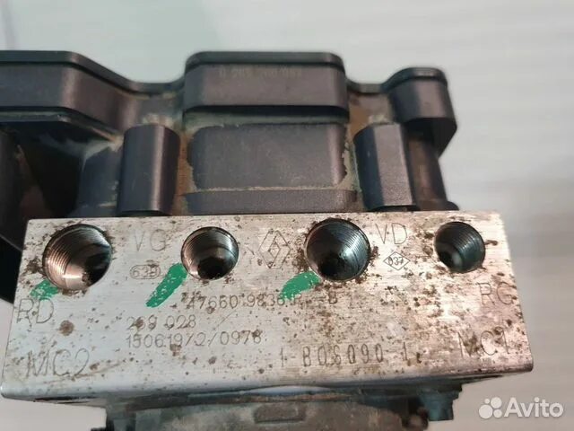 Блок абс логан 2. Блок абс логан 2. Блок абс рено логан 2 артикул. Блок абс логан 2. Какие штуцера на выходах блока abs renault logan 2.
