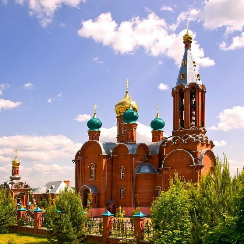 дмитров кремль успенский собор. спасская церковь дмитров. долгопрудный церковь казанской иконы божией матери. храм казанской божьей матери в долгопрудном. смоленский храм софрино.