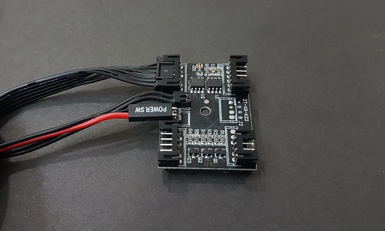 Кулеры 6 pin. 6 Pin Fan Controller. RGB контроллер для вентиляторов 4 Pin. Переходник контроллер RGB AEROCOOL. РГБ контроллер для вентиляторов 5 вольт.