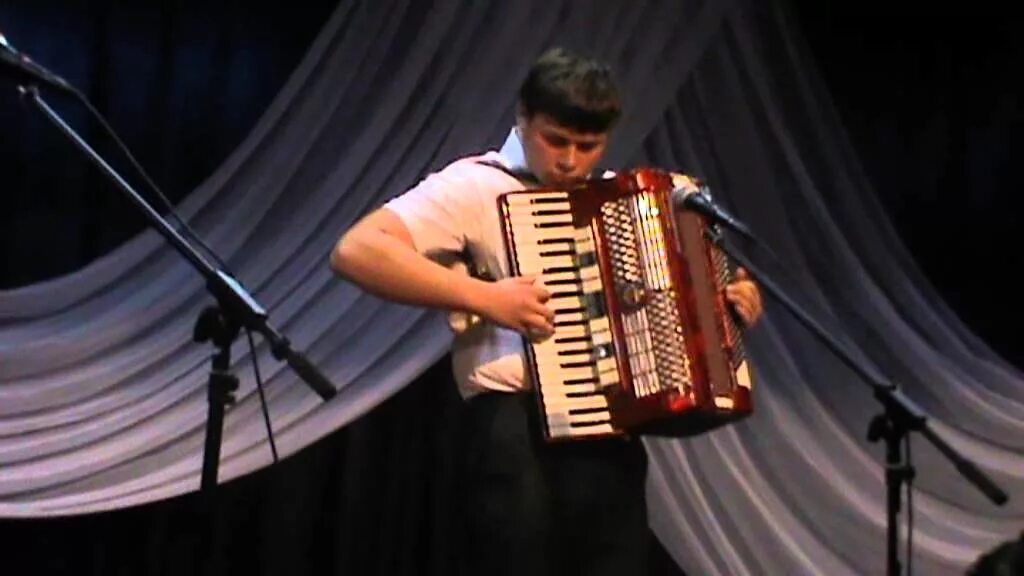 Фоссен карусель. Карусель флик фляк на аккордеоне. фоссен карусель баян. фоссен карусель ноты для баяна.