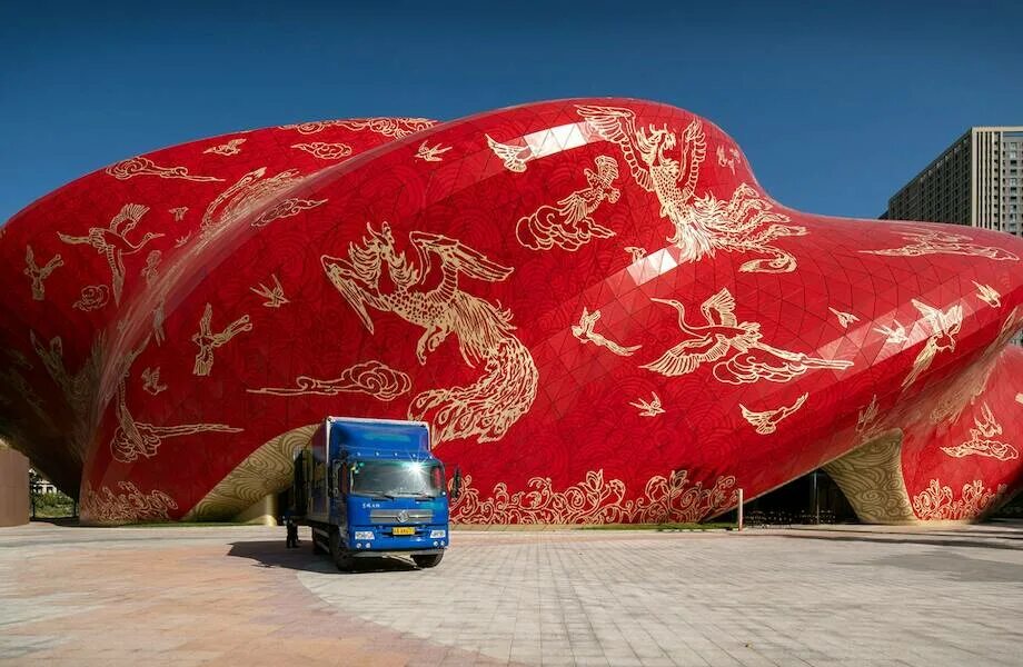 Какой бывает китай. Театр Sunac в Гуанчжоу. Steven Chilton Architects: театр в Гуанчжоу. Китай, арх. Steven Chilton Architects.