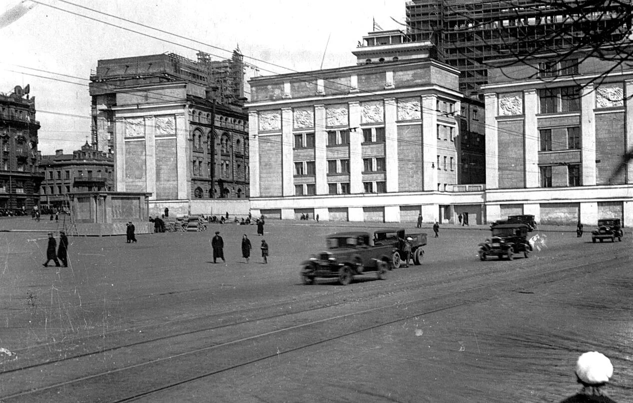 Фотографии 1930 года. Гостиница Москва Москва в 1935 году. Манежная площадь в 1935 году. Гостиница Лоскутная в Москве 19 век. Москва в 1930-е годы.