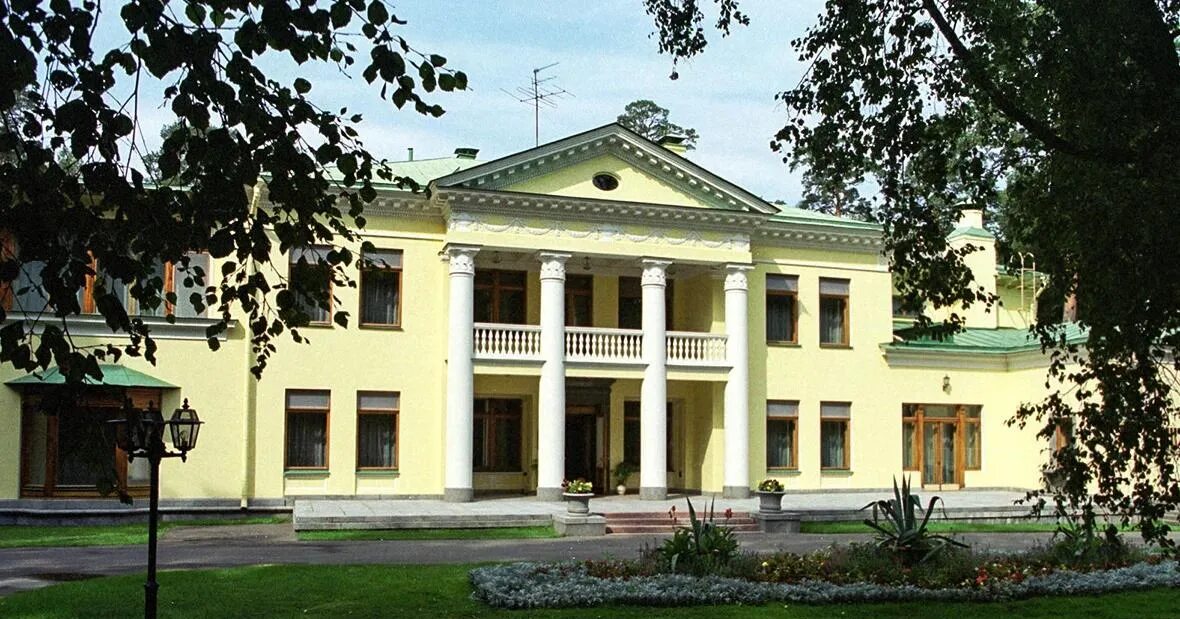 Г ново огарево. Резиденция президента в ново-огарево. Г ново огарево. Г ново огарево. Г ново огарево.