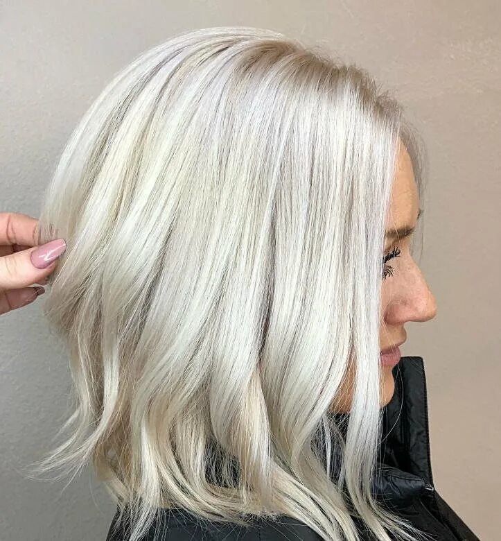 очень светлый блонд волосы. покраситься в пепельный блонд без желтизны. красивый блонд без желтизны фото. красивый холодный блонд без желтизны. покраситься в блонд без желтизны.