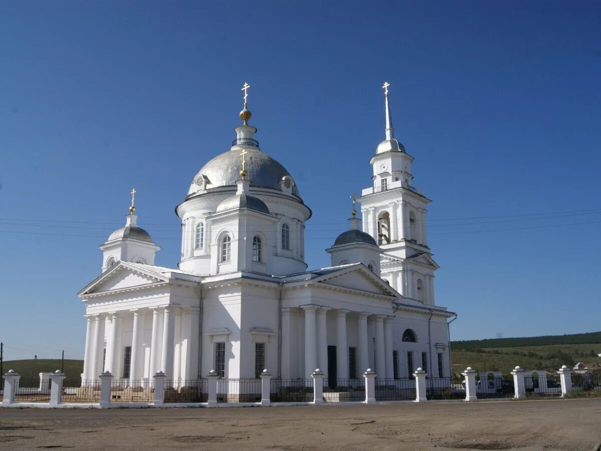 Прогноз в кяхта на 10. Воскресенский собор Кяхта. Собор Воскресения Христова, г. Кяхта. Воскресенская Церковь Кяхта. Троицкий собор Кяхта.