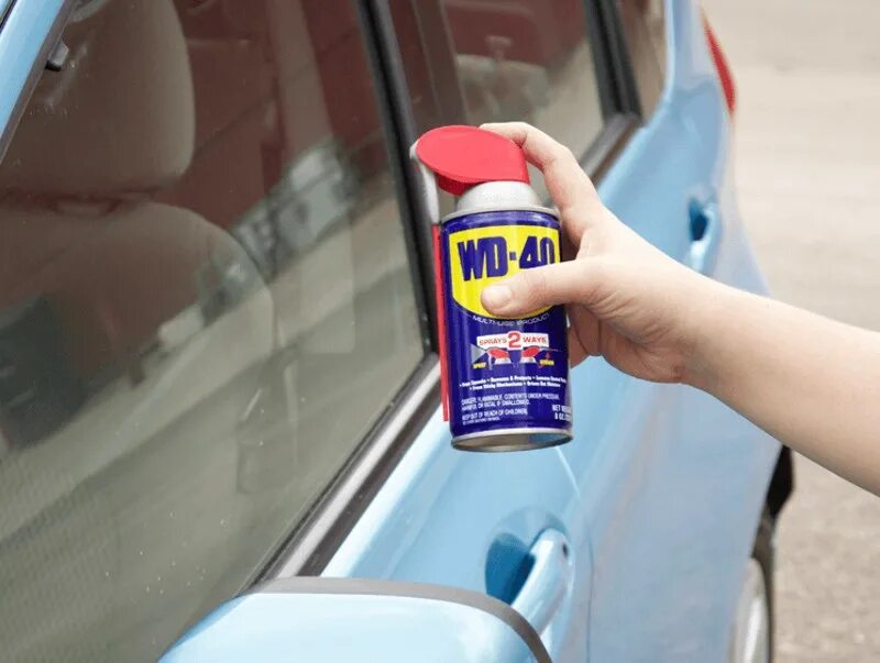 Портить автомобиль. WD-40 стекло. Испортили машину. WD 40 от скрипа. Силиконовая смазка для дворников.