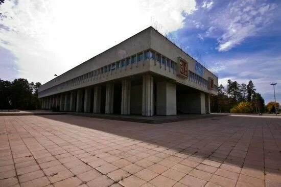 Зал нкц славского димитровград. Нкц димитровград зал. Нкц славского. Нкц славского. Научно-культурный центр.