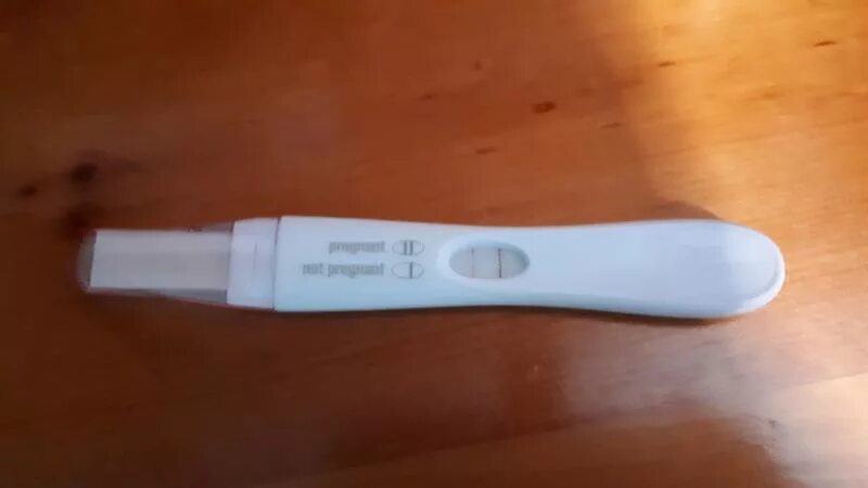 Тест на беременность градусником. Градусник похожий на тест на беременность. Термометр беременности. Тест на беременность в виде градусника.