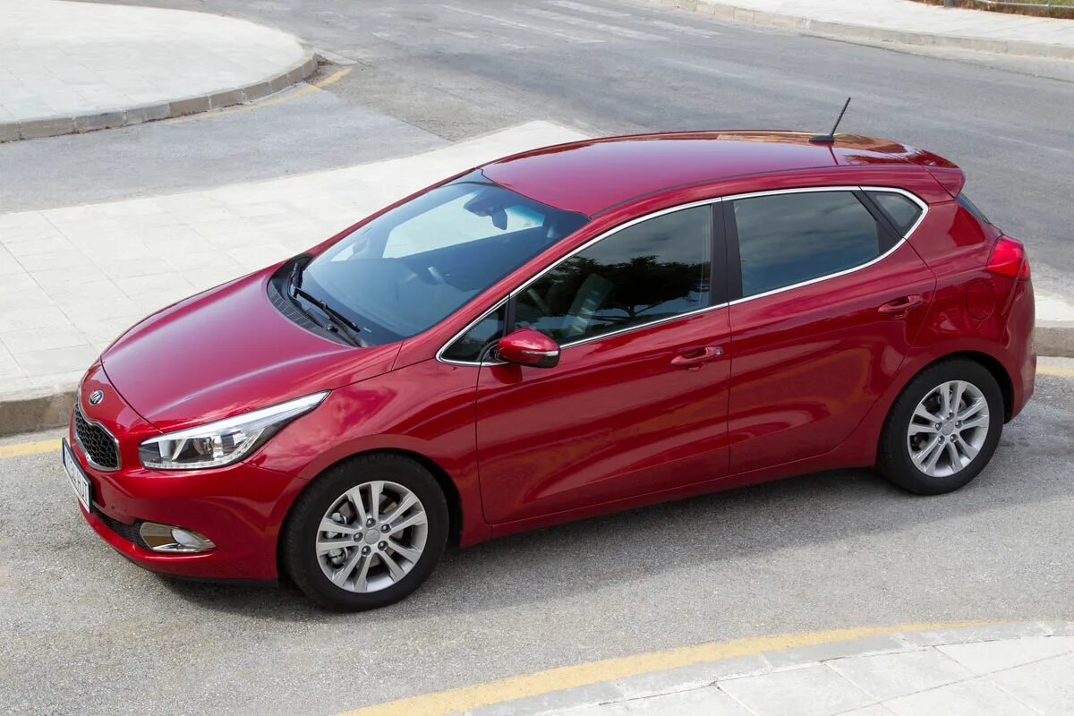 Сид называется. Машина Kia Ceed. Kia Ceed 2015. Кия СИД 2012 2015. Kia Ceed 2013.