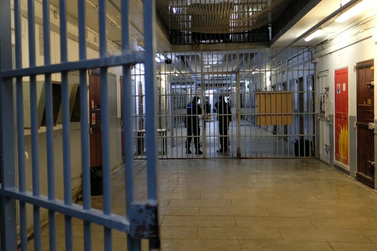 Содержащийся под стражей в следственном изоляторе