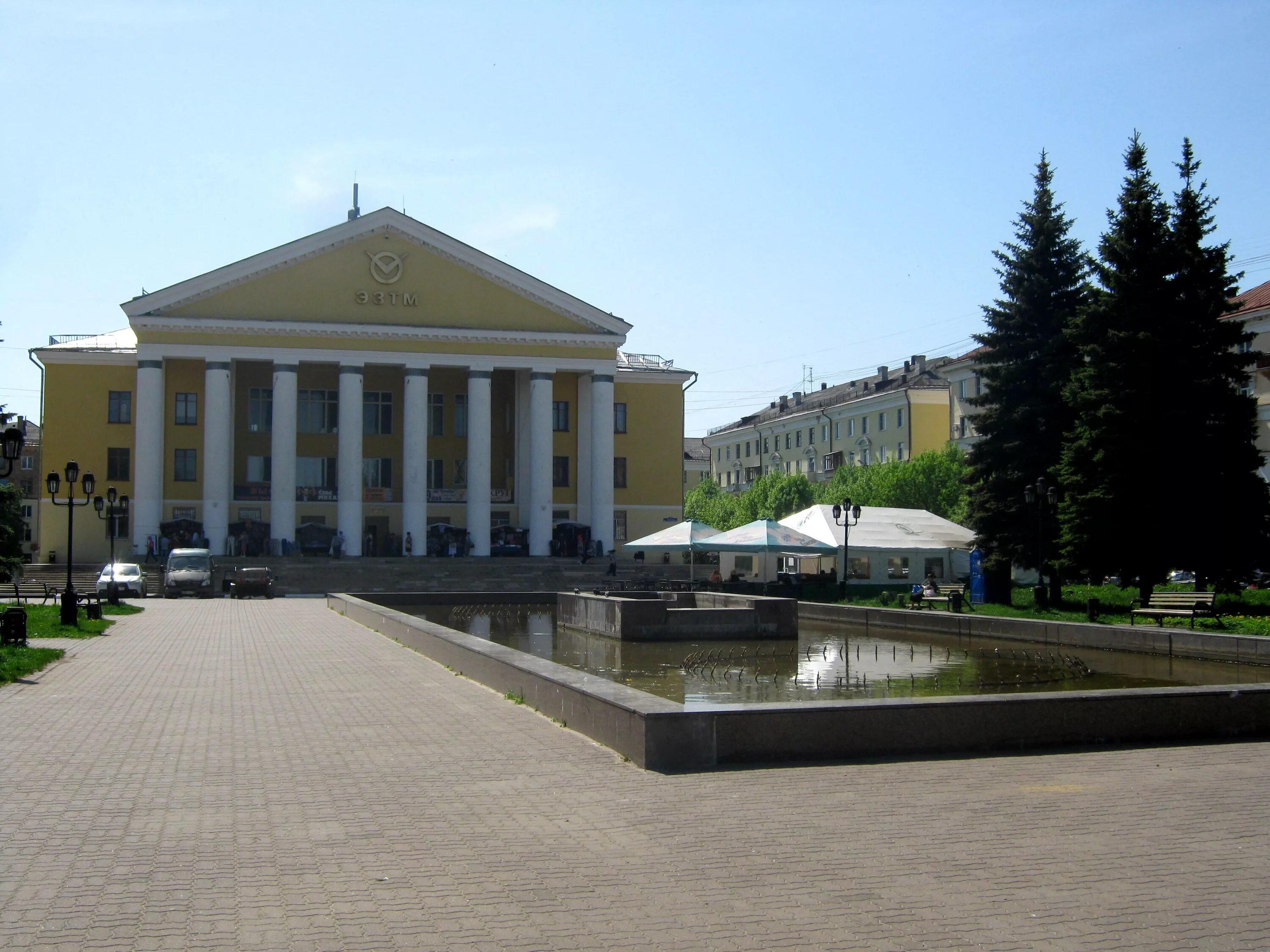 Дк октябрь электросталь. Город электросталь дк октябрь. Дк электростали. Культурный центр октябрь электросталь. Дк электростали.