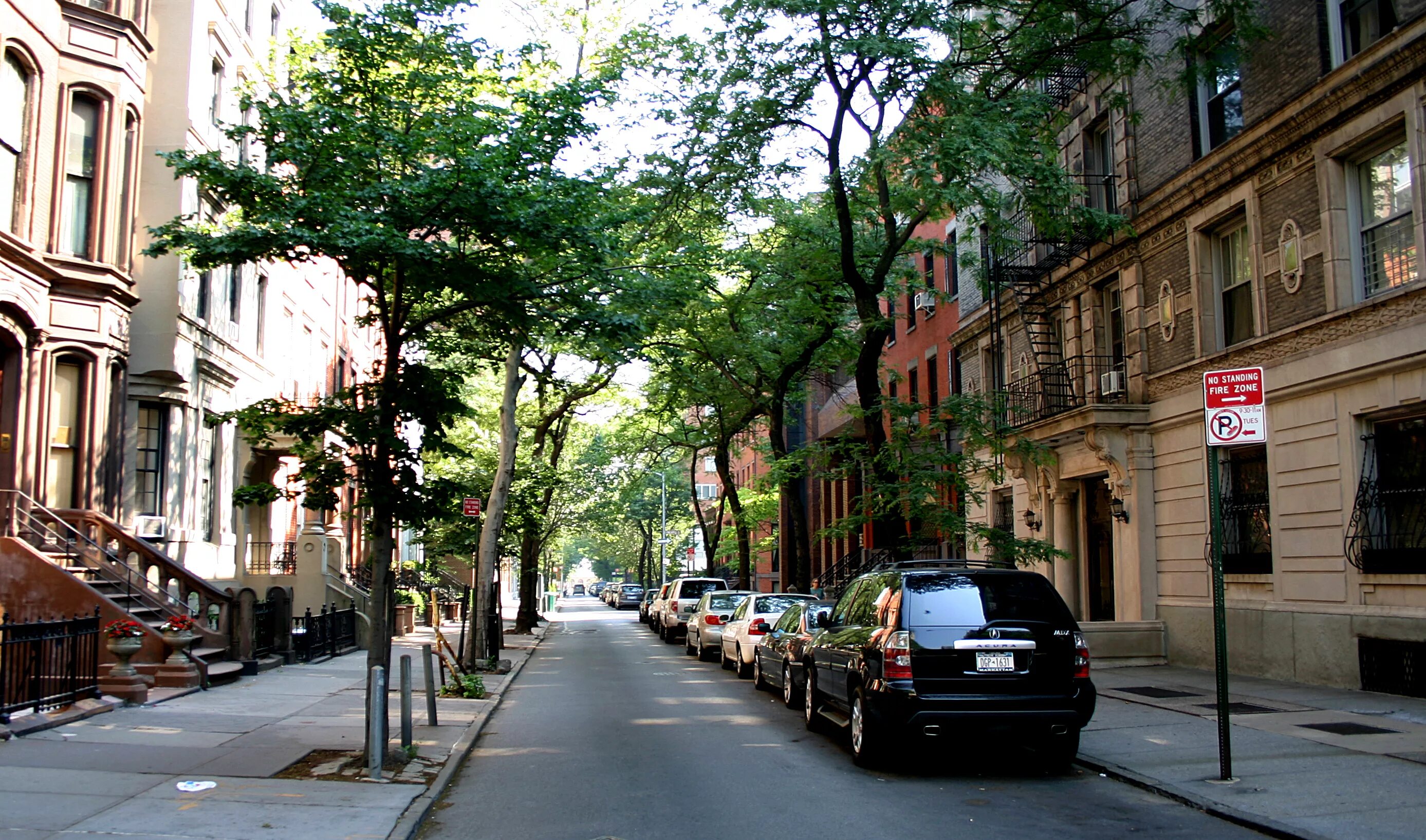 New york city streets. Нью-Йорк Бруклин улицы. Нью Йорк Бруклин улочки. Нью-Йорк улицы Бруклина. Спринг стрит Нью-Йорк.