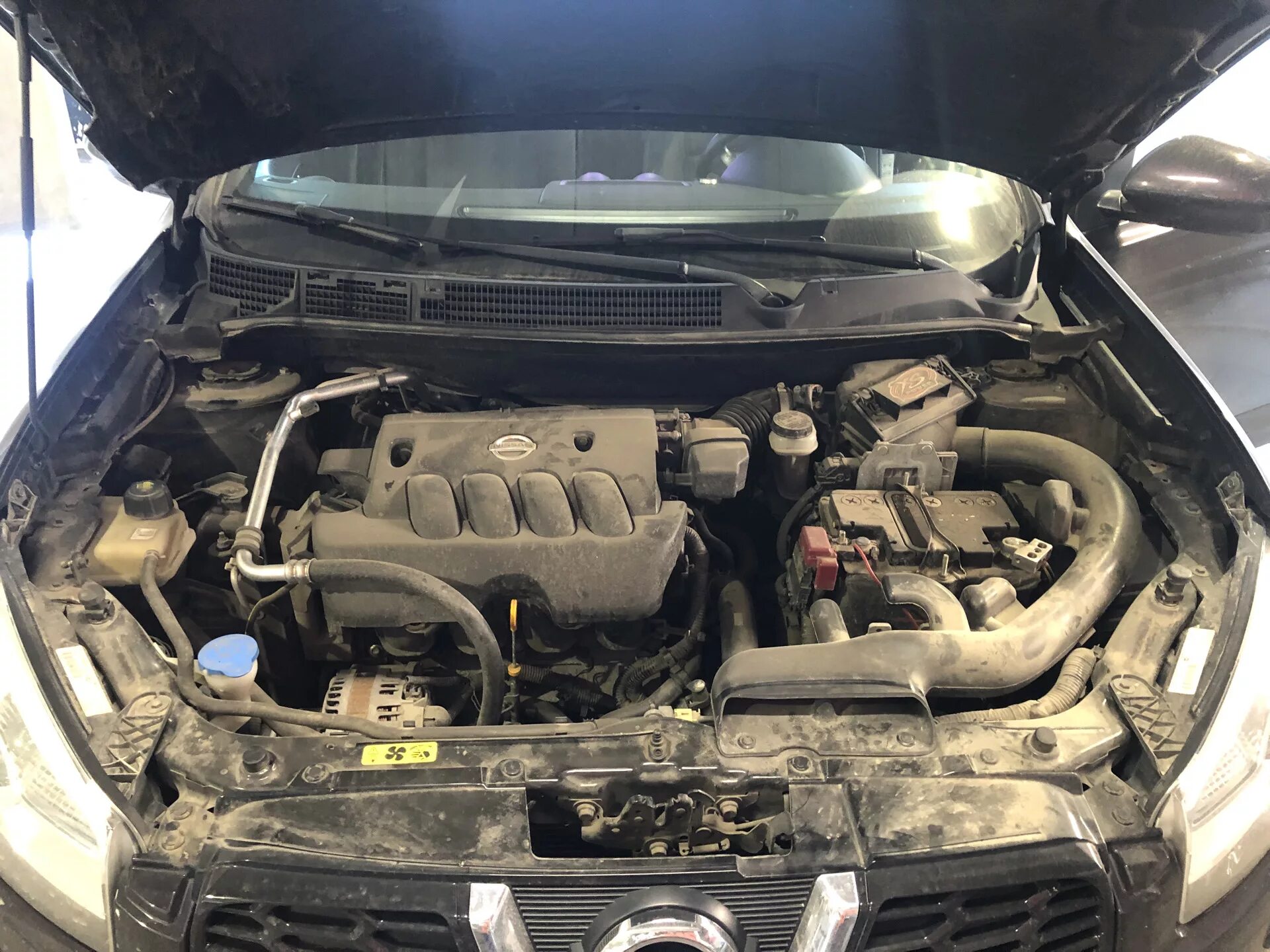 Ниссан кашкай подкапотное пространство фото Уплотнитель капота Nissan Qashqai+2, 2 л, 2011 года своими руками DRIVE2