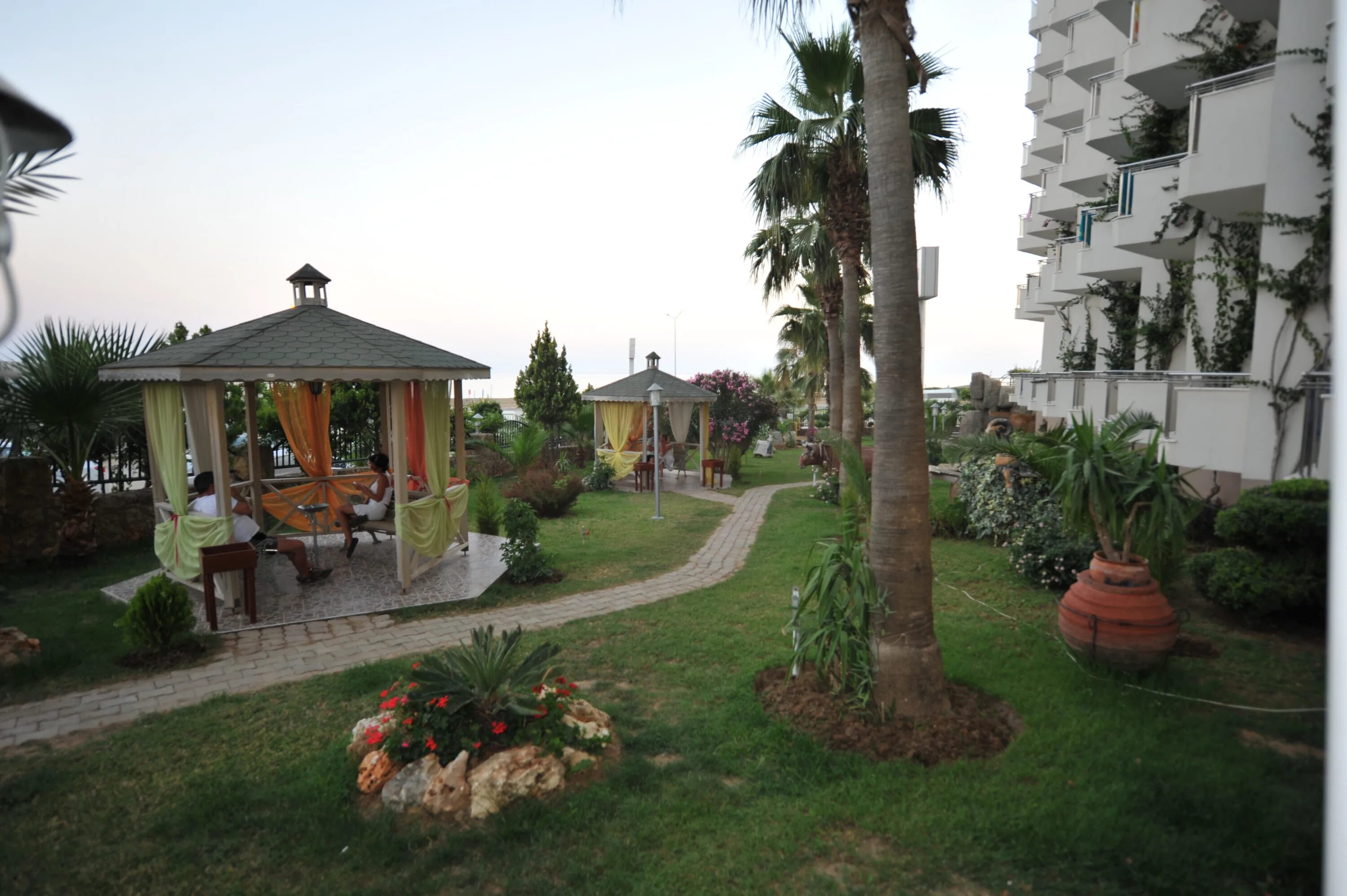 Asrin Beach 4* Алания, 100 м до моря. Турция отель Aslin Beach 4 Алания. Asrin Beach Hotel 4. Arsin Beach Hotel 4 Турция Аланья. Asrin beach hotel турция аланья