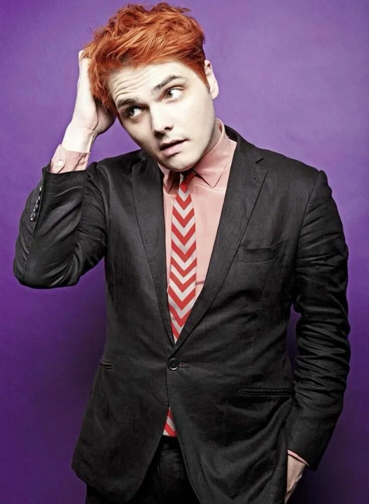 Уэй. Джерард уэй. gerard way 2014. джерард уэй 2015. джерард уэй hesitant alien.