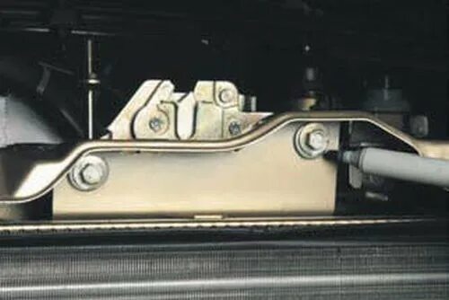 Как снять капот шевроле нива How to remove the hood and hood lock VAZ-2123
