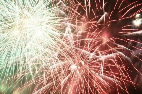 Можно ли взрывать салют на новый год