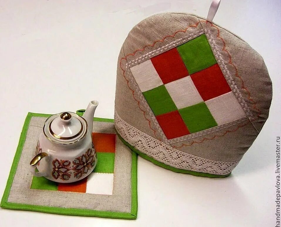 Вязаная грелка на заварочный чайник. Чехол на чайник крючком. Вязаная грелка на заварочный чайник. Грелка на заварочный чайник крючком. Вязаная грелка на заварочный чайник.