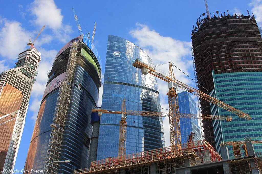 Башня выставочная. Москоу Сити стройка. Начало стройки Москва Сити. Москва Сити начало строительства. Башня Федерация Москва Сити.