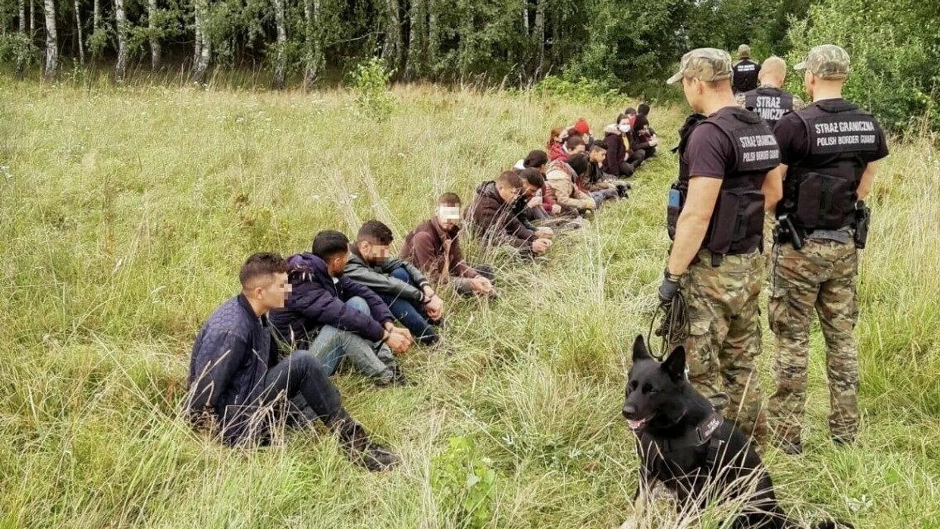 Их поймали. Пограничники Литвы. Пограничники Беларуси. Польские и Белорусские пограничники. Белорусские пограничники на границе.