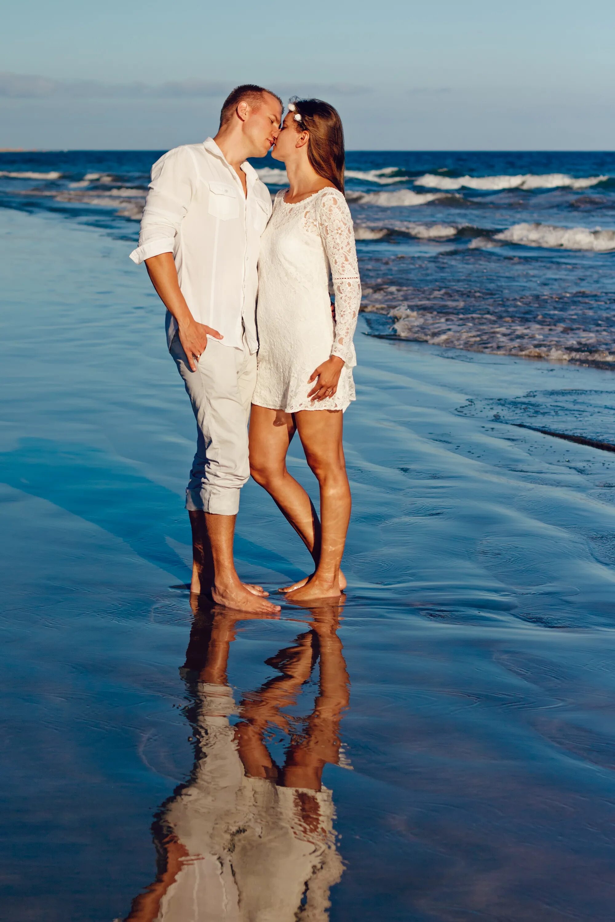 Pin by Rita Leydon on Menswear Engagement photo poses, Creative engagement photo