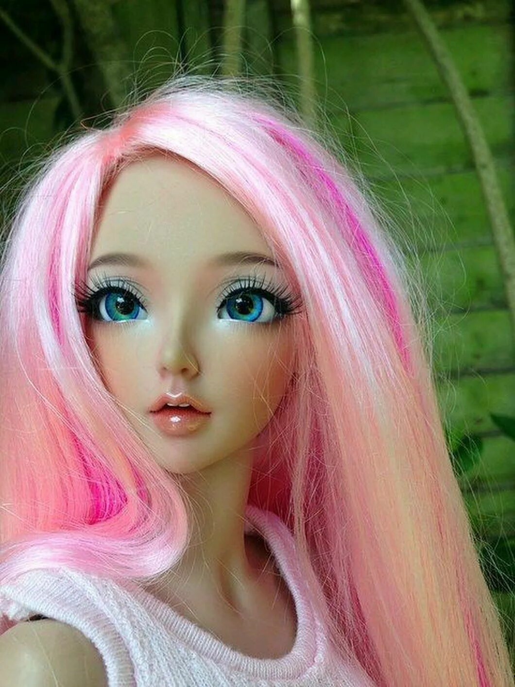 Розовая куколка. БЖД минифи Селин. Кукла с розовыми волосами. Кукла с розовыми волосами красивая. Кукла Барби с розовыми волосами.