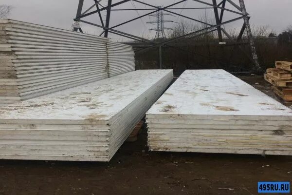 домик из б/у сэндвич панелей. утеплённые строительные панели. кровельные сэндвич панели б/у. сендвичные панели бу. сэндвич панель 50мм.