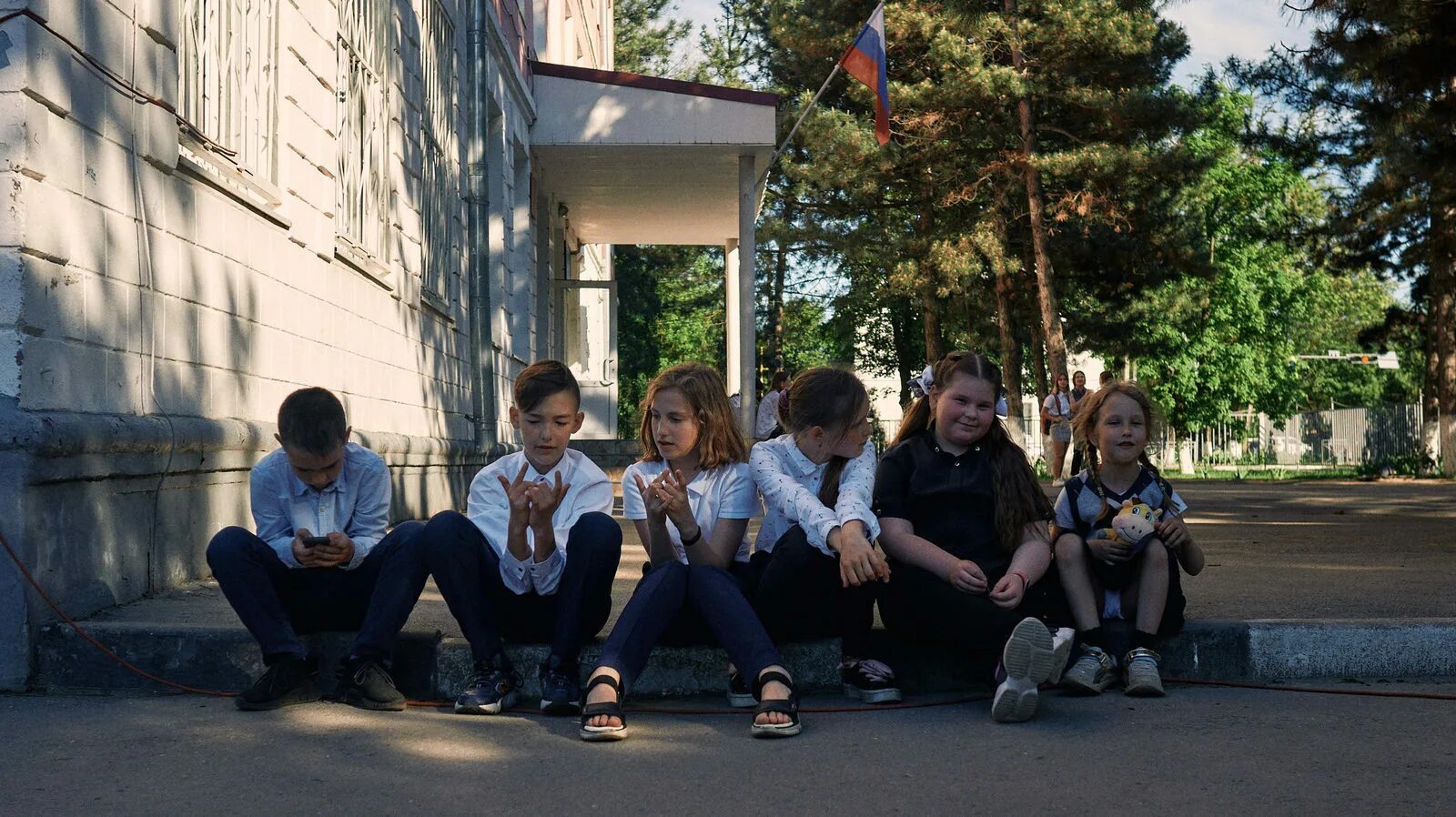 влюбленные пары на яхте. прогулка на теплоходе для двоих. двое фильм 2021. паром на двоих 1. санкт петербург нева прогулка на катере.