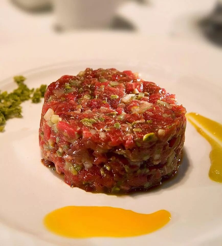 тартар говядина. тартар из говядины. тар тар тар из говядины рецепт. биф тартар. говяжий тартар.