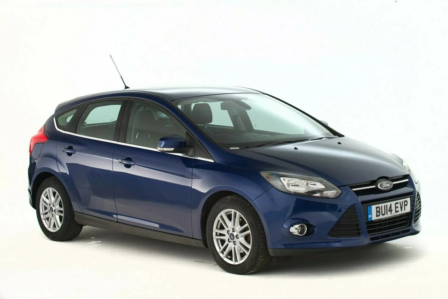 Форд фокус 3 2011-2015. Ford Focus mk3. Ford Ford Focus 2011. Ford Focus III 2011. Купить форд фокус в туле