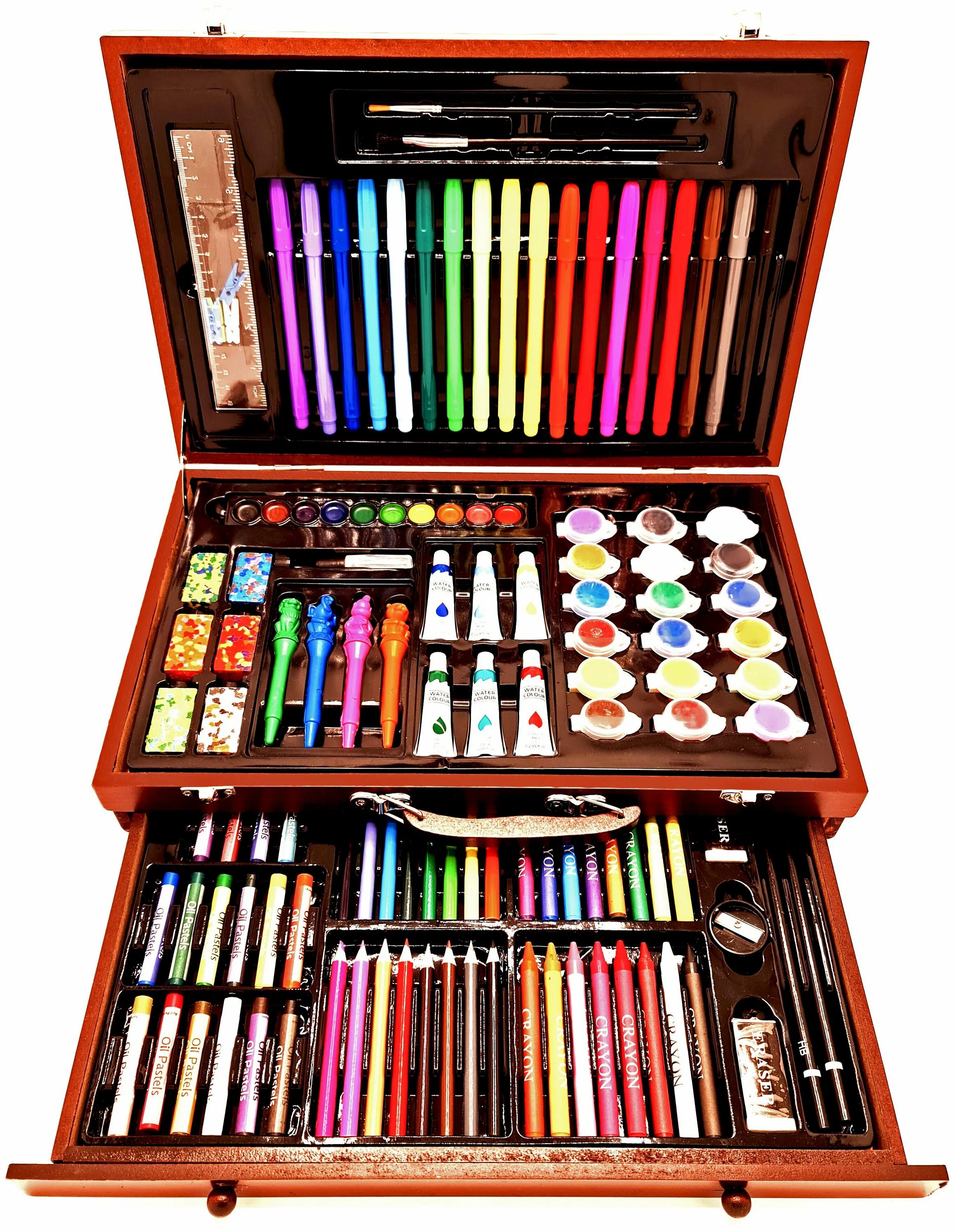 Чемоданчик набор юного художника с масляными красками 145 предметов. Набор для рисования "чемоданчик юного художника", asmar. "большой художественный набор" (88 предметов) производитель eco. Набор карандашей в чемодане. Набор карандашей в чемодане.