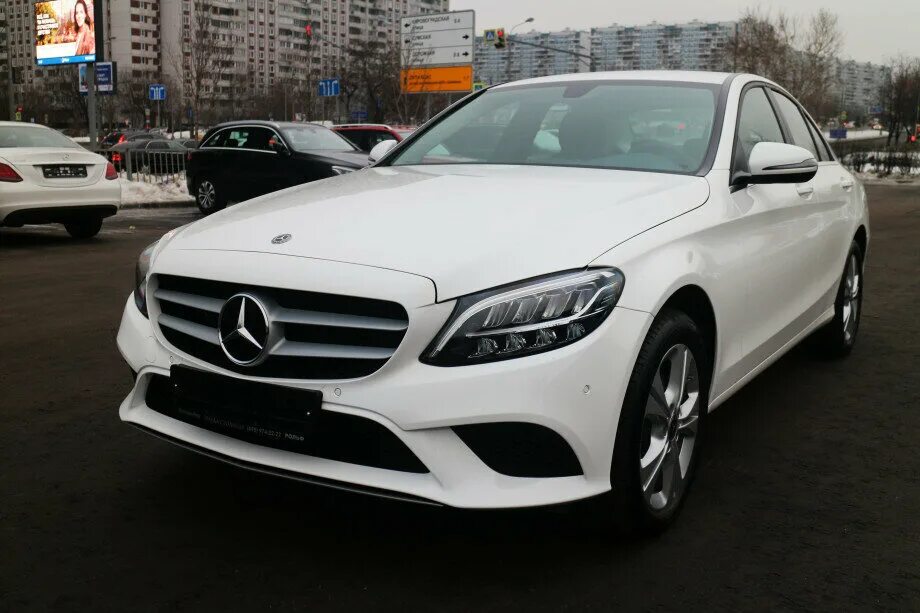 Мерседес w205 белый. Мерседес ц205 Рестайлинг. Мерседес 205 белый. Мерседес c class 205 белый. Купить мерседес 205