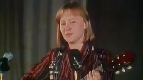 Я расстался песня исполнитель тетка