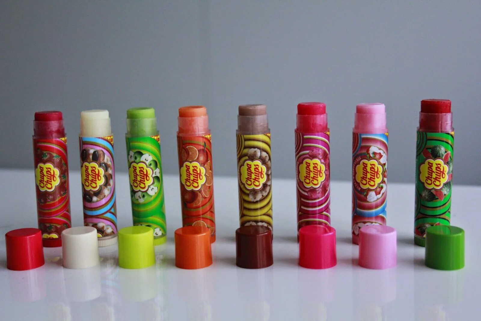 Мини вкусы. Lip smacker чупа чупс. lip smacker chupa chups. бальзам чупа чупс мини. бальзам для губ lip smacker chupa chups.