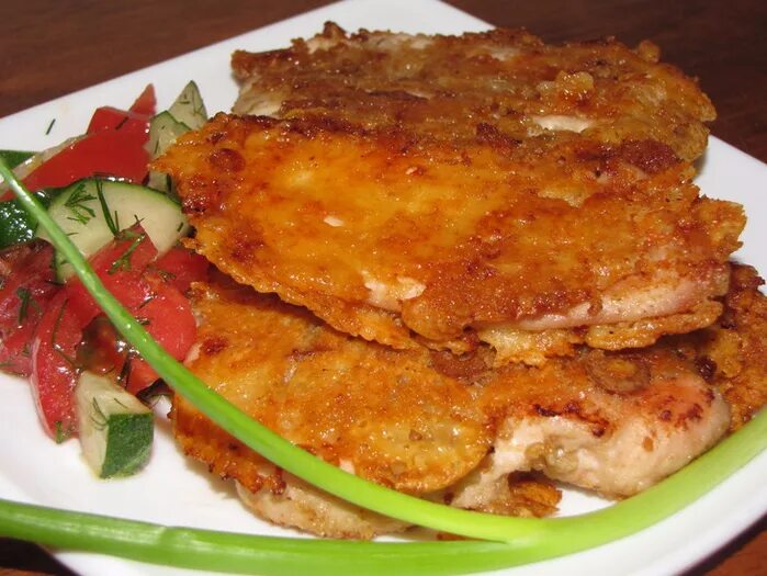 Куриные отбивные с сыром. Куриное филе в сырной корочке. Наггетсы. Куриное филе в сырной корочке. Чикен кордон блю.