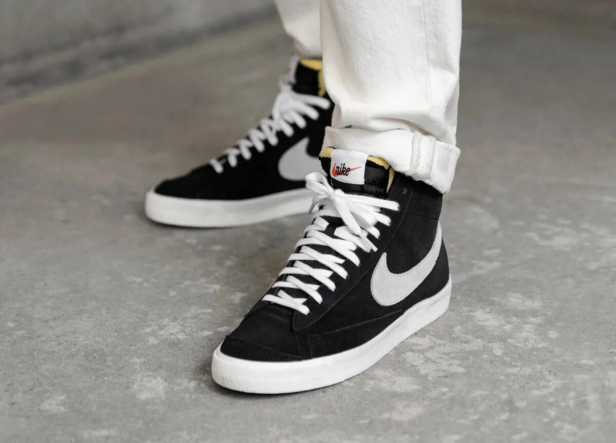 Блейзеры кроссовки найк. Nike Blazer Mid 77 Black. Nike Blazer Mid 77 Vintage. Nike Blazer Mid 77 Vintage Black. Nike Blazer Mid 77 Vintage Black Sail.