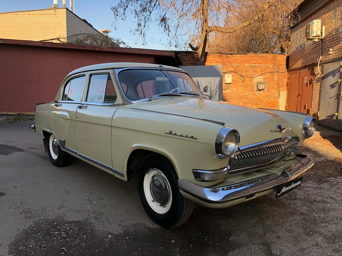 Газ-21 волга. Газ 21 00. Бело-голубая волга газ 21. Газ 21 волга, 1968. Волга 21 бежевая.