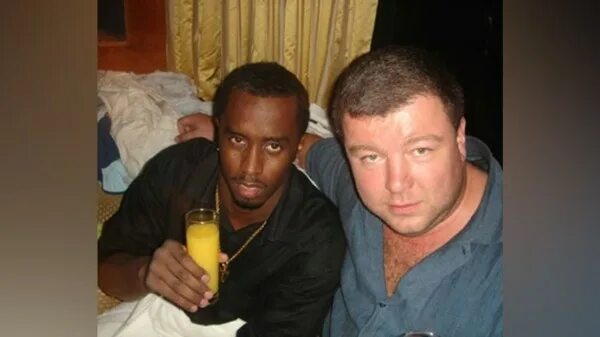Робак и пи дидди. Робак спас пафф дэдди. puff daddy и русский актер. робак и p diddy.