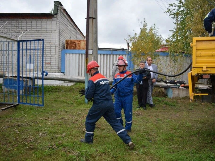 Нефтеюганские электрические сети. Нефтеюганск учения. тюменьэнерго инжиниринг. россети тюмень нефтеюганские электрические сети несчастный случай.