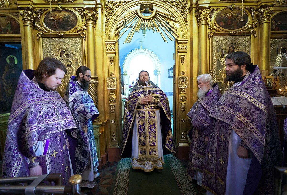 отец александр медведев кукобой. храм ярославских чудотворцев клир. протоиерей олег овчаров. спасо яковлевский храм ярославль расписание служб. иерей иоанн тераудс.