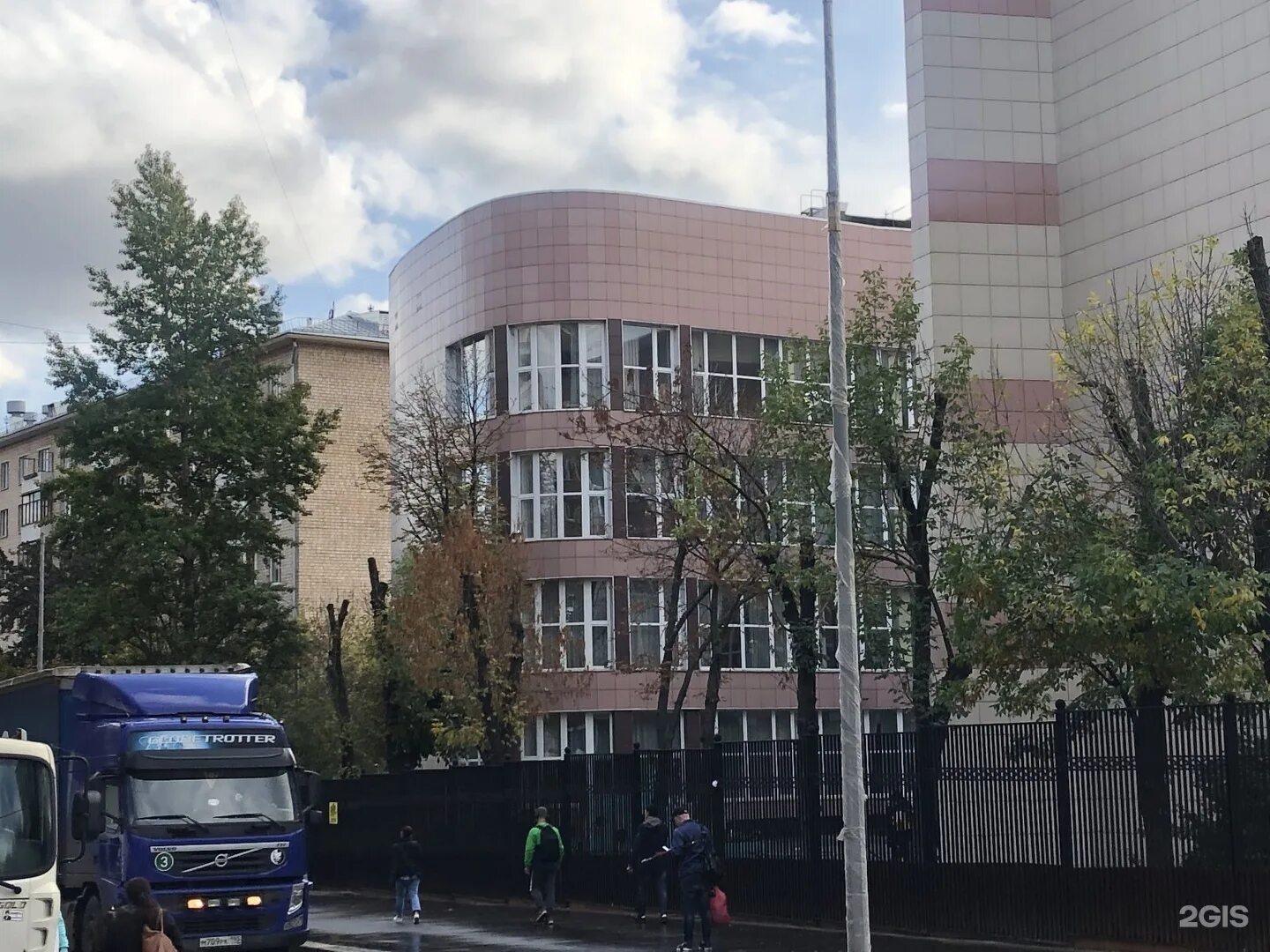 Верхняя красносельская 30. Пушкинский лицей 1500 москва. Поликлиника наркомата путей сообщения. Верхняя красносельская 30. Школа 1500 верхняя красносельская.
