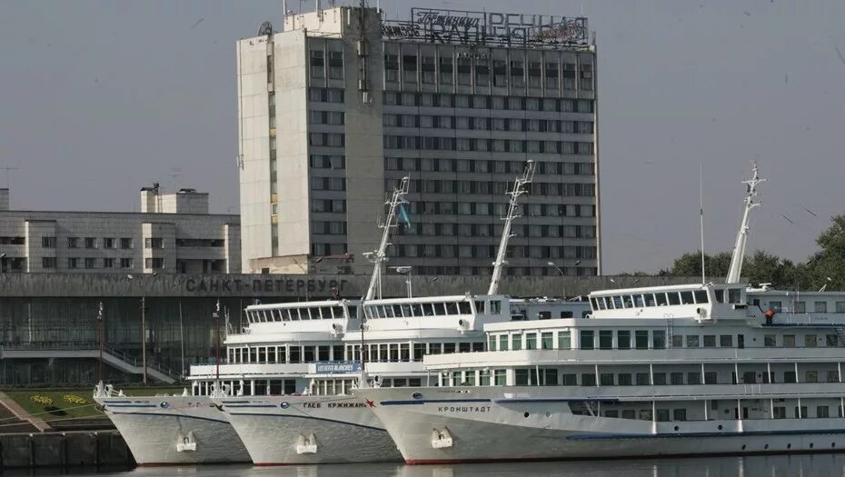 Пр обуховской обороны 195 речной вокзал. Речной вокзал санкт петербург. Речной вокзал на обуховской обороне. Речной вокзал санкт-петербург обуховской обороны. Речной вокзал на обуховской обороне.