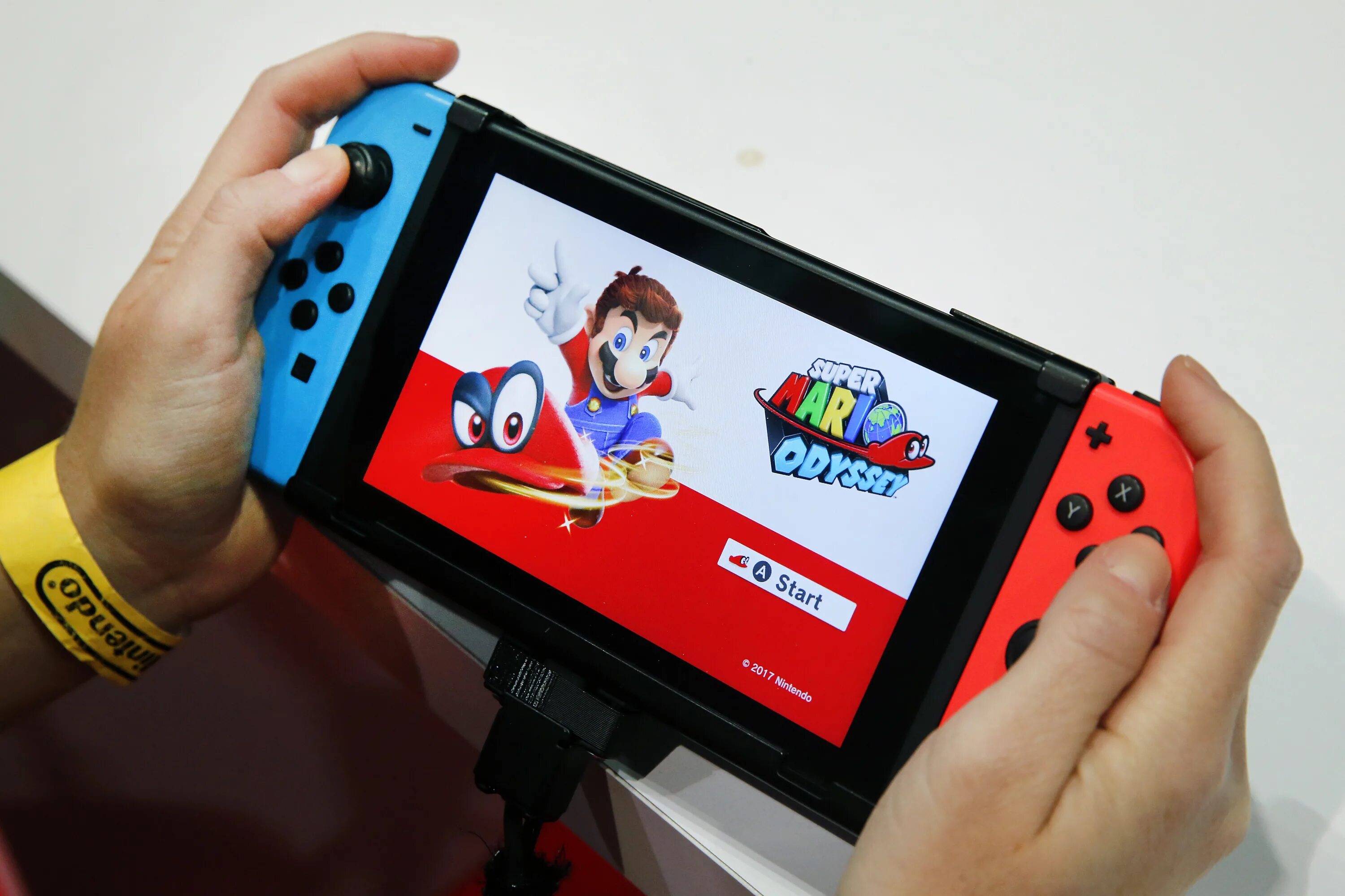 Проверить nintendo switch. Нинтендо свитч. Nintendo Switch планшет. Нинтендо свитч 1920 1080. Нинтендо свитч e Football 2022.