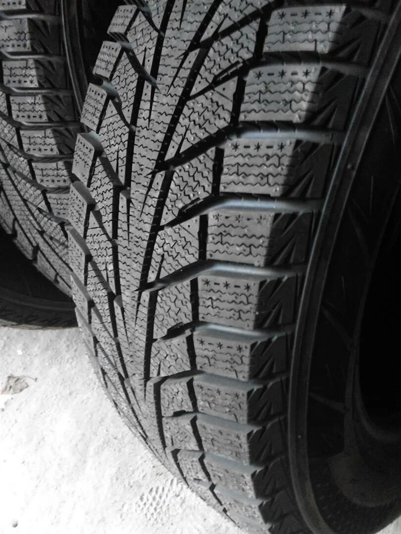 Шины hankook i cept. Hankook w616. hankook winter i cept iz2. hankook winter i*cept iz2 w616. ханкук 616 липучка.