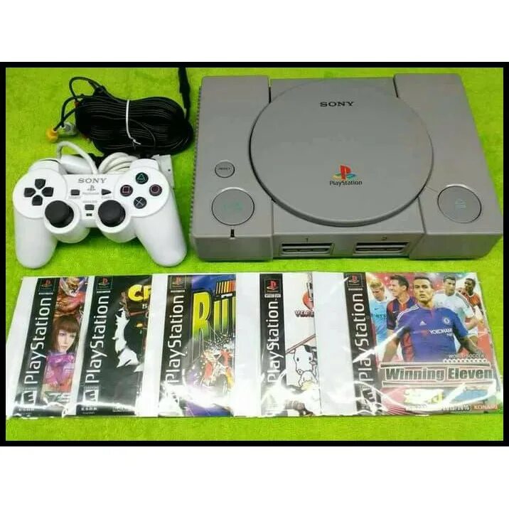 Пс 1 на псп. Sony PLAYSTATION ps1. PLAYSTATION 1 Slim. Ps1 fat vs Slim. Сони плейстейшен 1 с экраном.