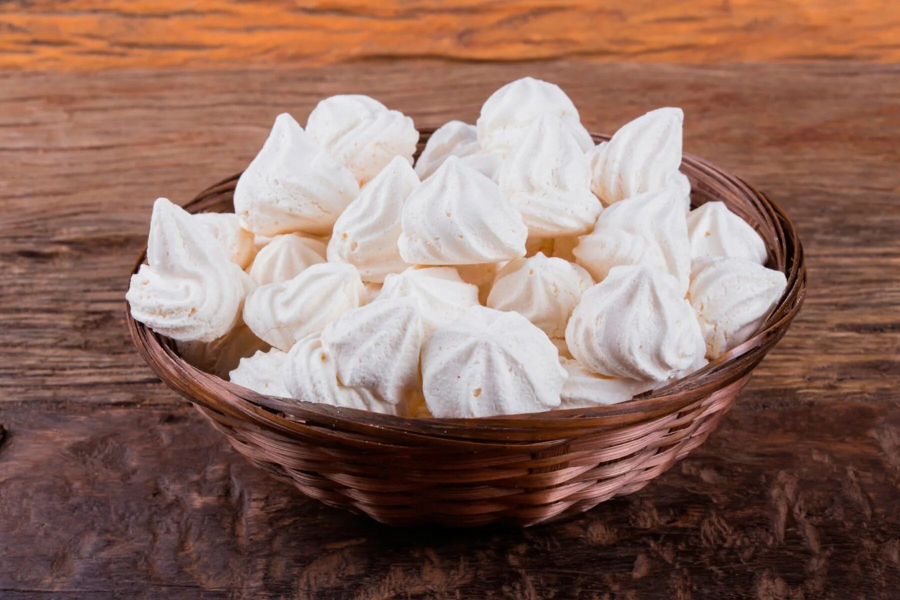 Безе печенье в духовке. Безе, меренга — Meringue. Печенье воздушное меренги. Пирожное безе. Воздушная меренга.