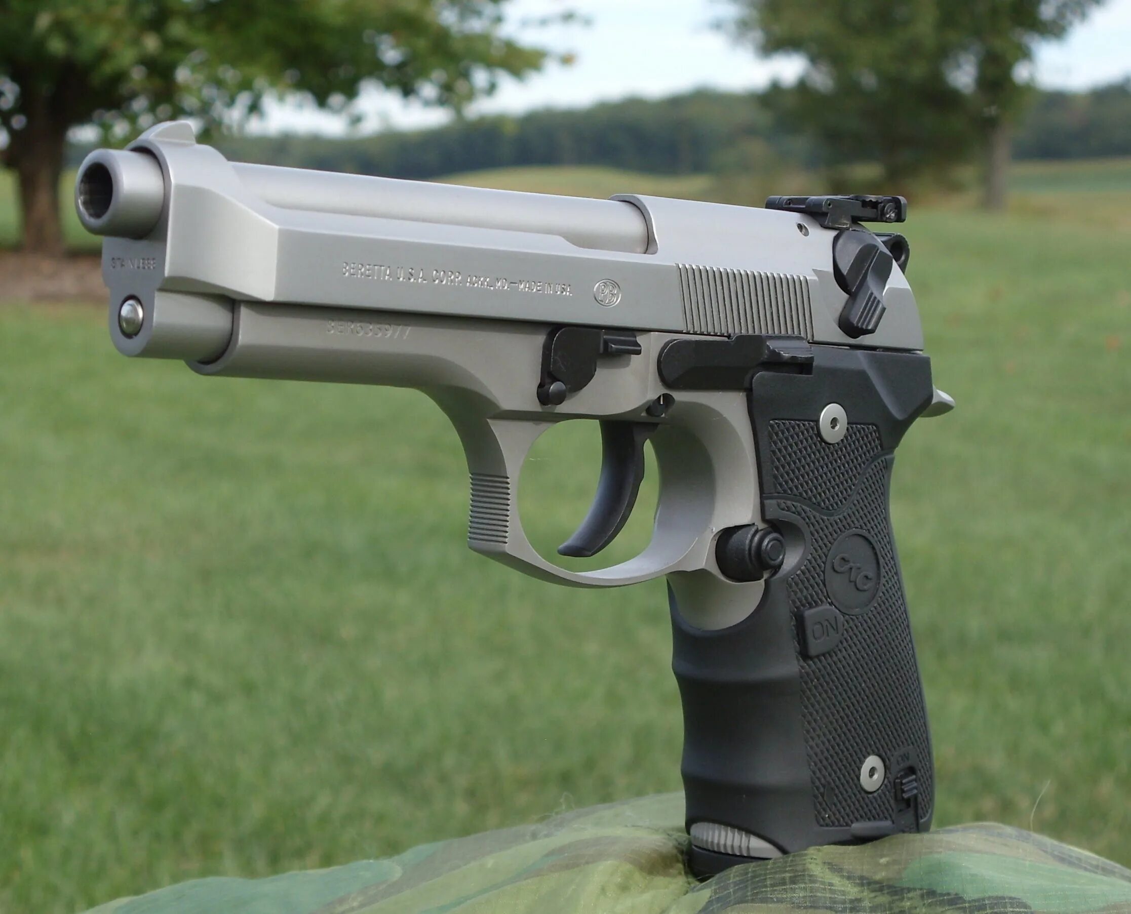 Beretta 92 fs. Beretta 92fs inox. beretta 92. беретта 92 fs.